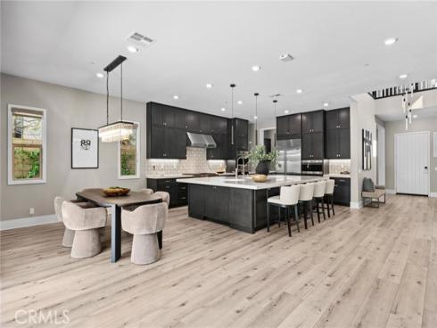 113  Pixel  , Irvine, CA