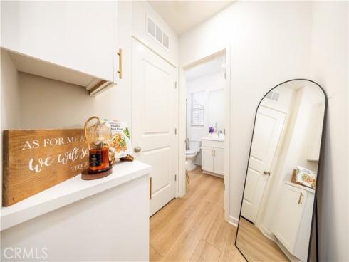 126  Sunnyside  , Irvine, CA