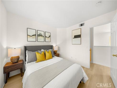 9  Santa Luzia Aisle  , Irvine, CA