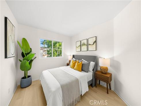 9  Santa Luzia Aisle  , Irvine, CA