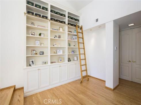 14  Vista  , Irvine, CA