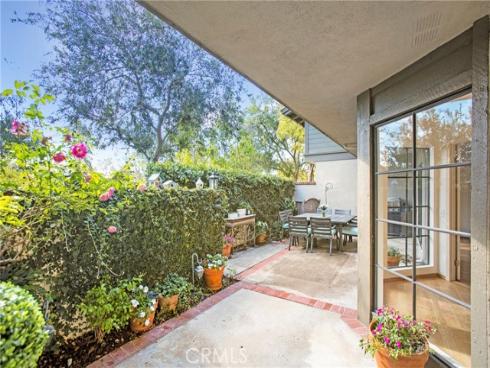 14  Vista  , Irvine, CA