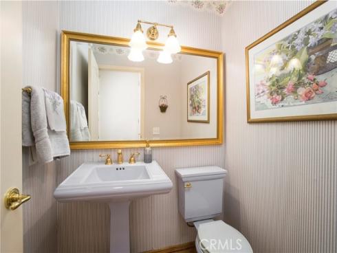 14  Vista  , Irvine, CA