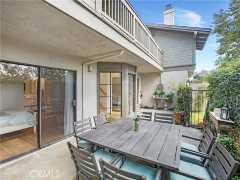 14  Vista  , Irvine, CA