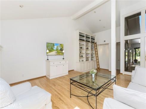 14  Vista  , Irvine, CA