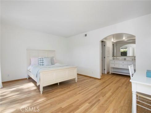 14  Vista  , Irvine, CA