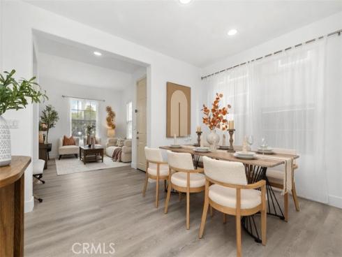 31  Dinuba  , Irvine, CA