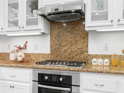 31  Dinuba  , Irvine, CA