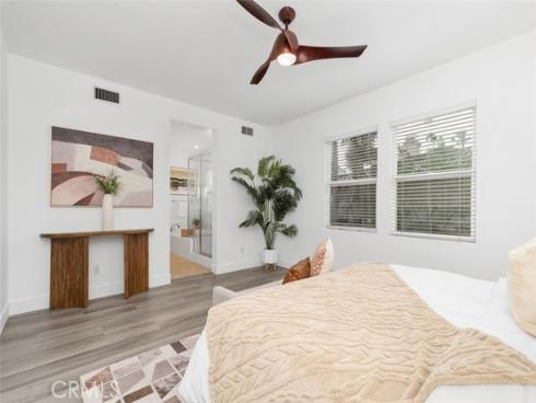 31  Dinuba  , Irvine, CA