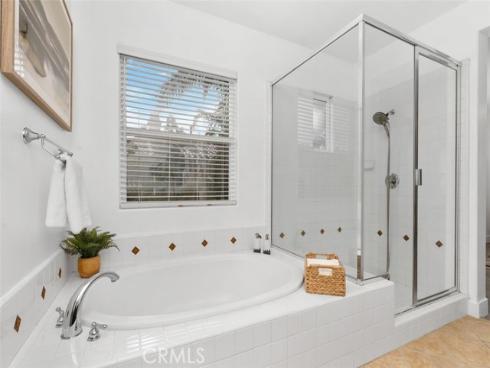 31  Dinuba  , Irvine, CA