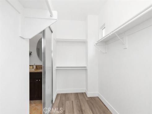 31  Dinuba  , Irvine, CA