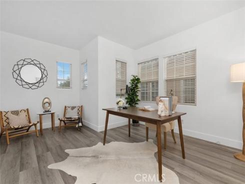 31  Dinuba  , Irvine, CA