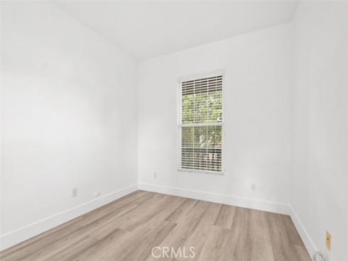 31  Dinuba  , Irvine, CA