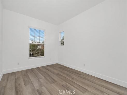 31  Dinuba  , Irvine, CA