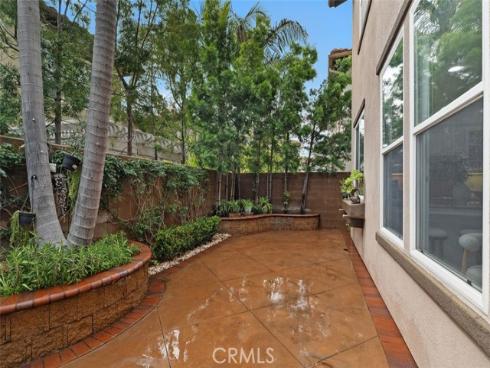 31  Dinuba  , Irvine, CA