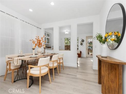 31  Dinuba  , Irvine, CA