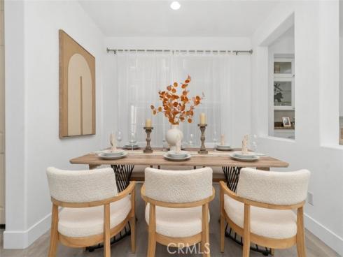 31  Dinuba  , Irvine, CA