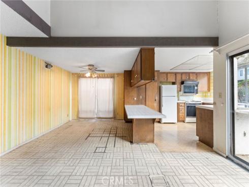 15422  Alsace  , Irvine, CA