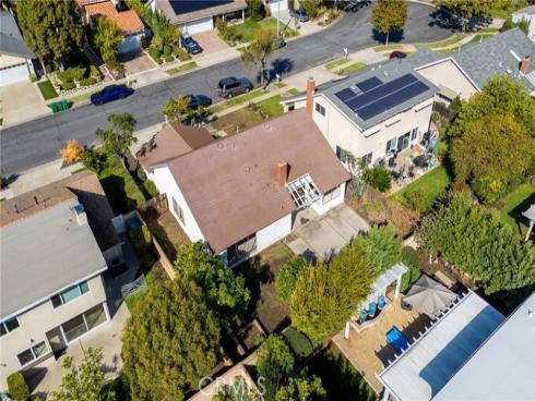 15422  Alsace  , Irvine, CA