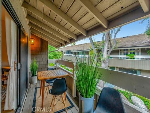 174  Streamwood  , Irvine, CA