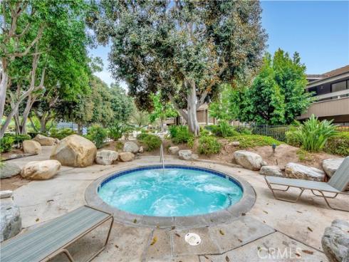 174  Streamwood  , Irvine, CA