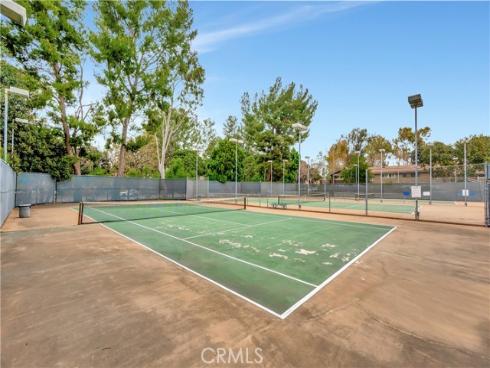 174  Streamwood  , Irvine, CA