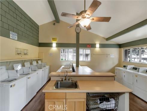 174  Streamwood  , Irvine, CA