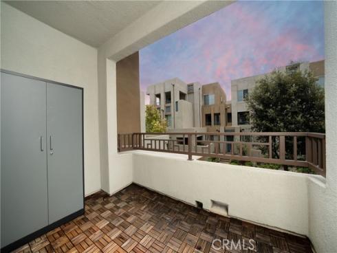 217  Magnet  , Irvine, CA