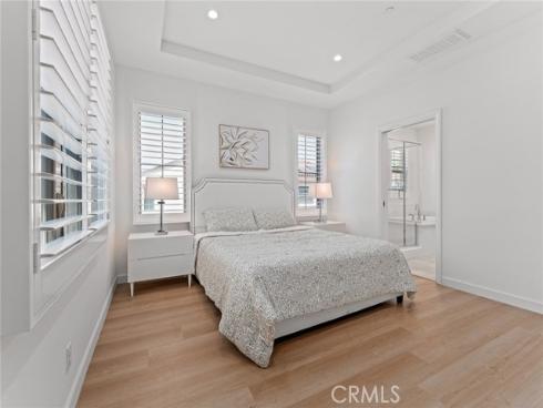 87  Darby  , Irvine, CA