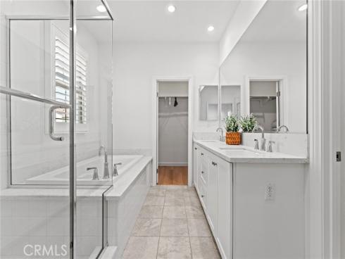 87  Darby  , Irvine, CA