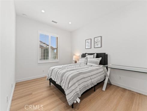 87  Darby  , Irvine, CA