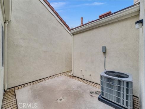 4  Wellesley  , Irvine, CA