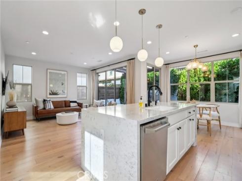 110  Globe  , Irvine, CA