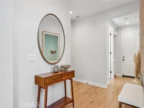 110  Globe  , Irvine, CA