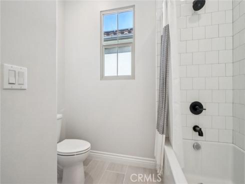 110  Globe  , Irvine, CA