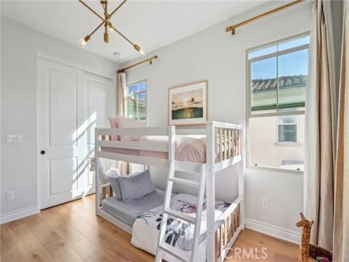 110  Globe  , Irvine, CA