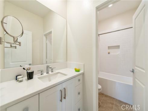 200  Zawn  , Irvine, CA