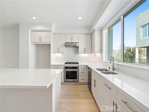 169  Steely  , Irvine, CA