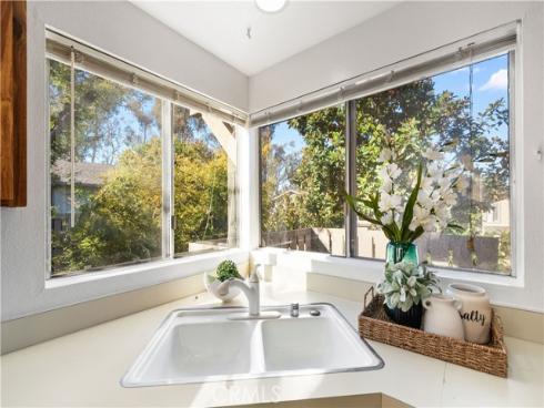 37  Rockwood  , Irvine, CA