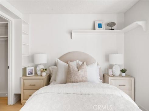 37  Rockwood  , Irvine, CA