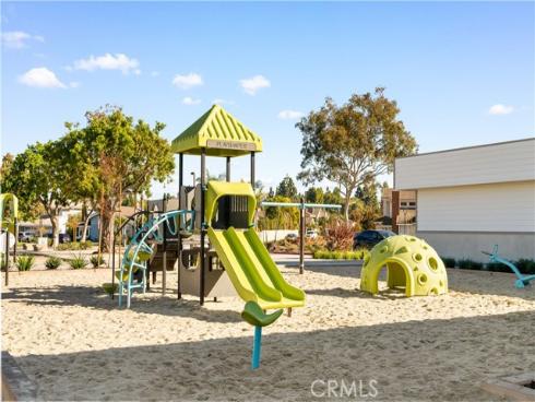 37  Rockwood  , Irvine, CA