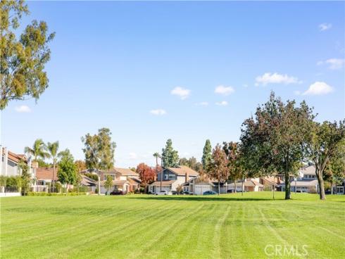 37  Rockwood  , Irvine, CA