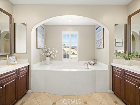 21  Paperbark  , Irvine, CA