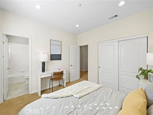 21  Paperbark  , Irvine, CA