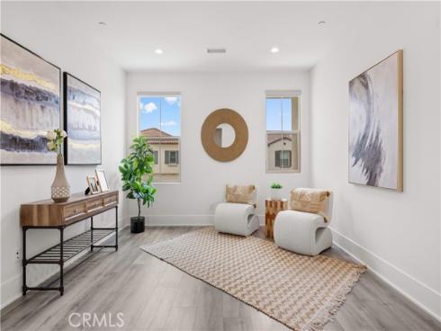 59  Longchamp  , Irvine, CA