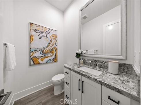 59  Longchamp  , Irvine, CA