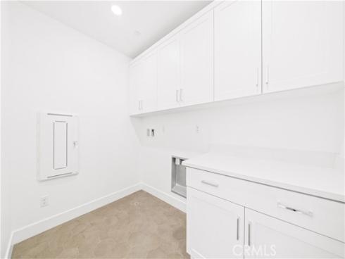 165  Sawbuck  , Irvine, CA