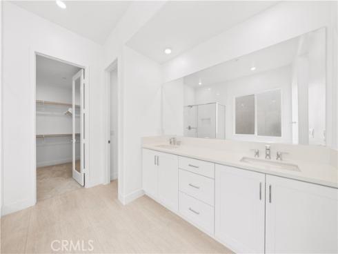 165  Sawbuck  , Irvine, CA