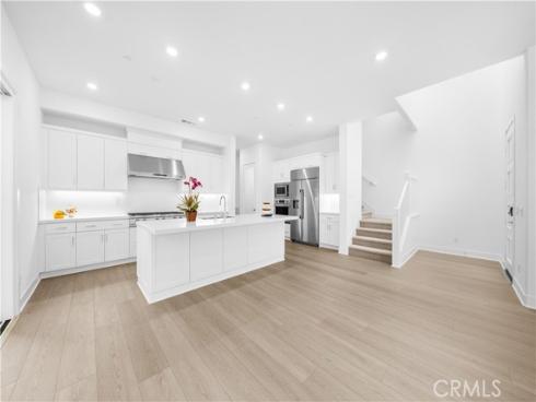 165  Sawbuck  , Irvine, CA