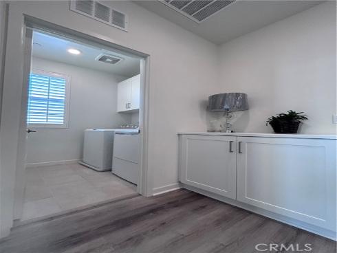 129  Cadence  , Irvine, CA